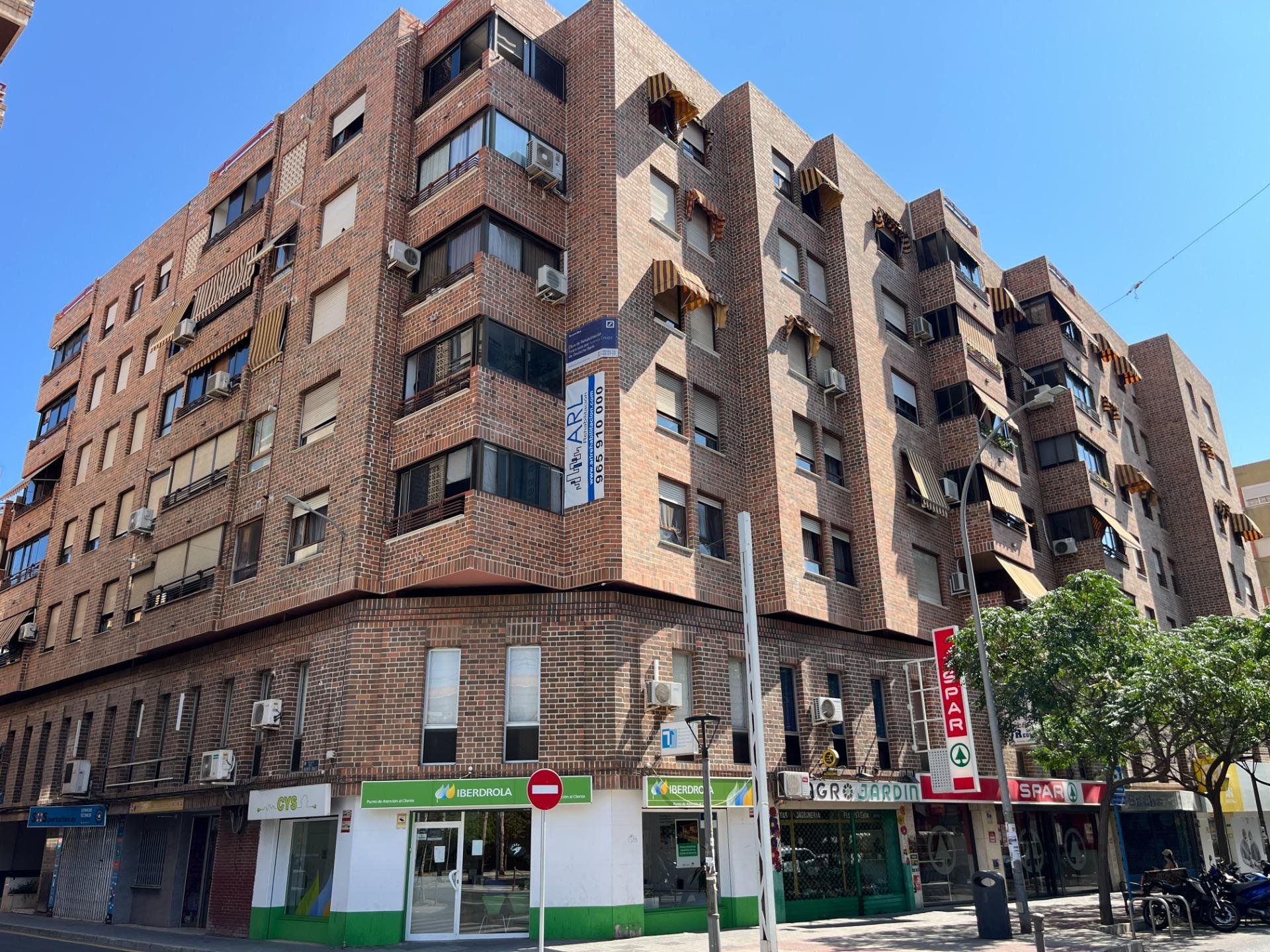 Pysäköinti Alicante, Espanja 16 m2 No. 182800