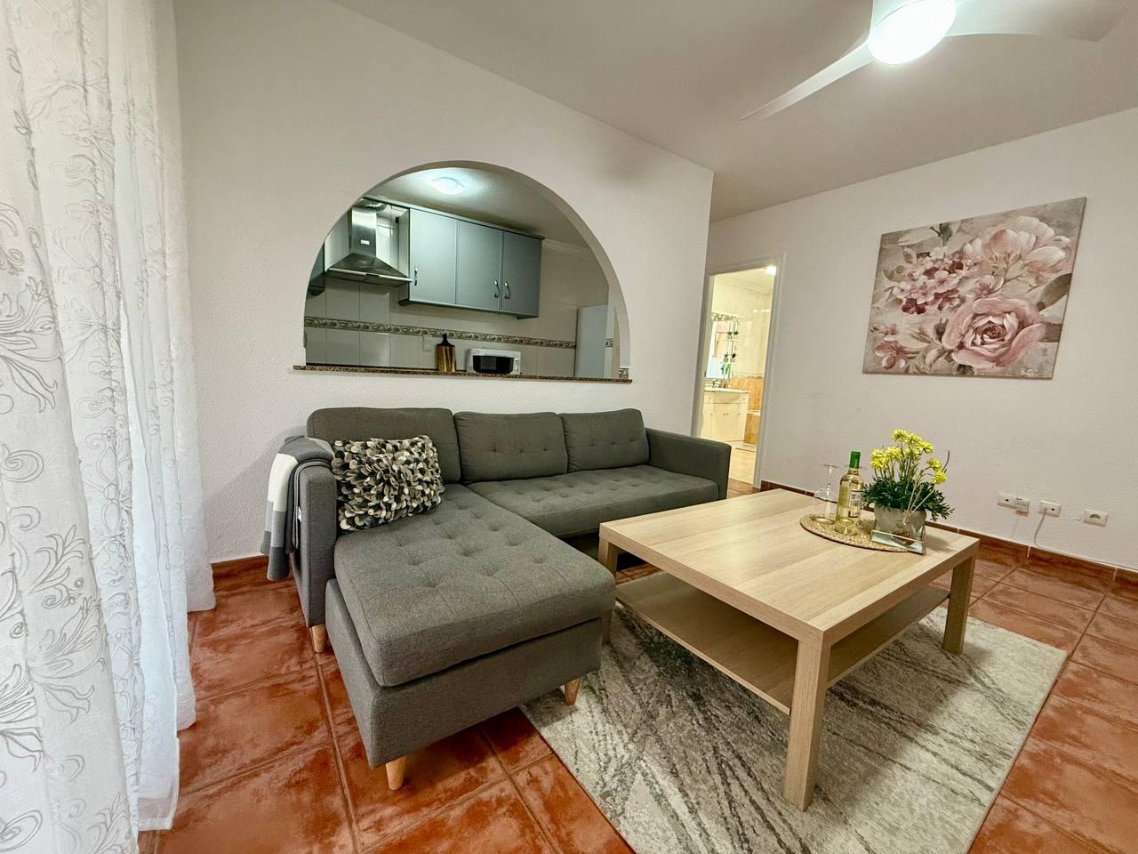 Apartment à Torrevieja, Alicante, Espagne 2 chambres, 89 m2 No. 182804