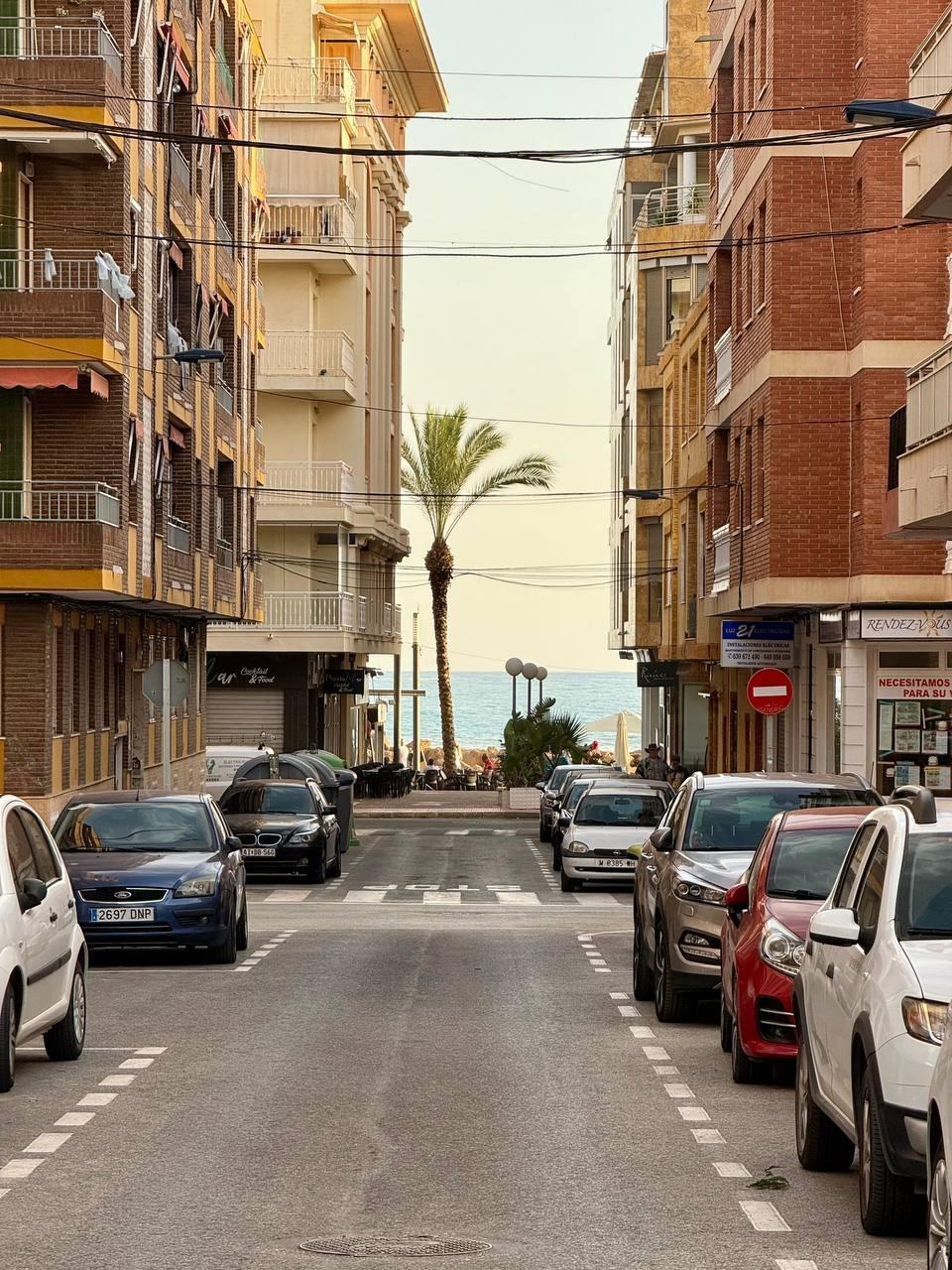 Apartment à Torrevieja, Alicante, Espagne 2 chambres, 89 m2 No. 182804