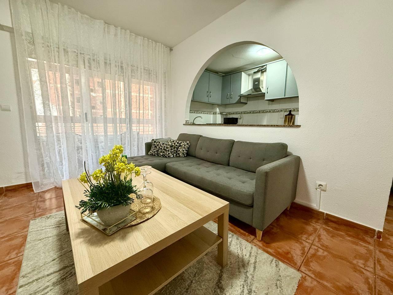 Apartment à Torrevieja, Alicante, Espagne 2 chambres, 89 m2 No. 182804