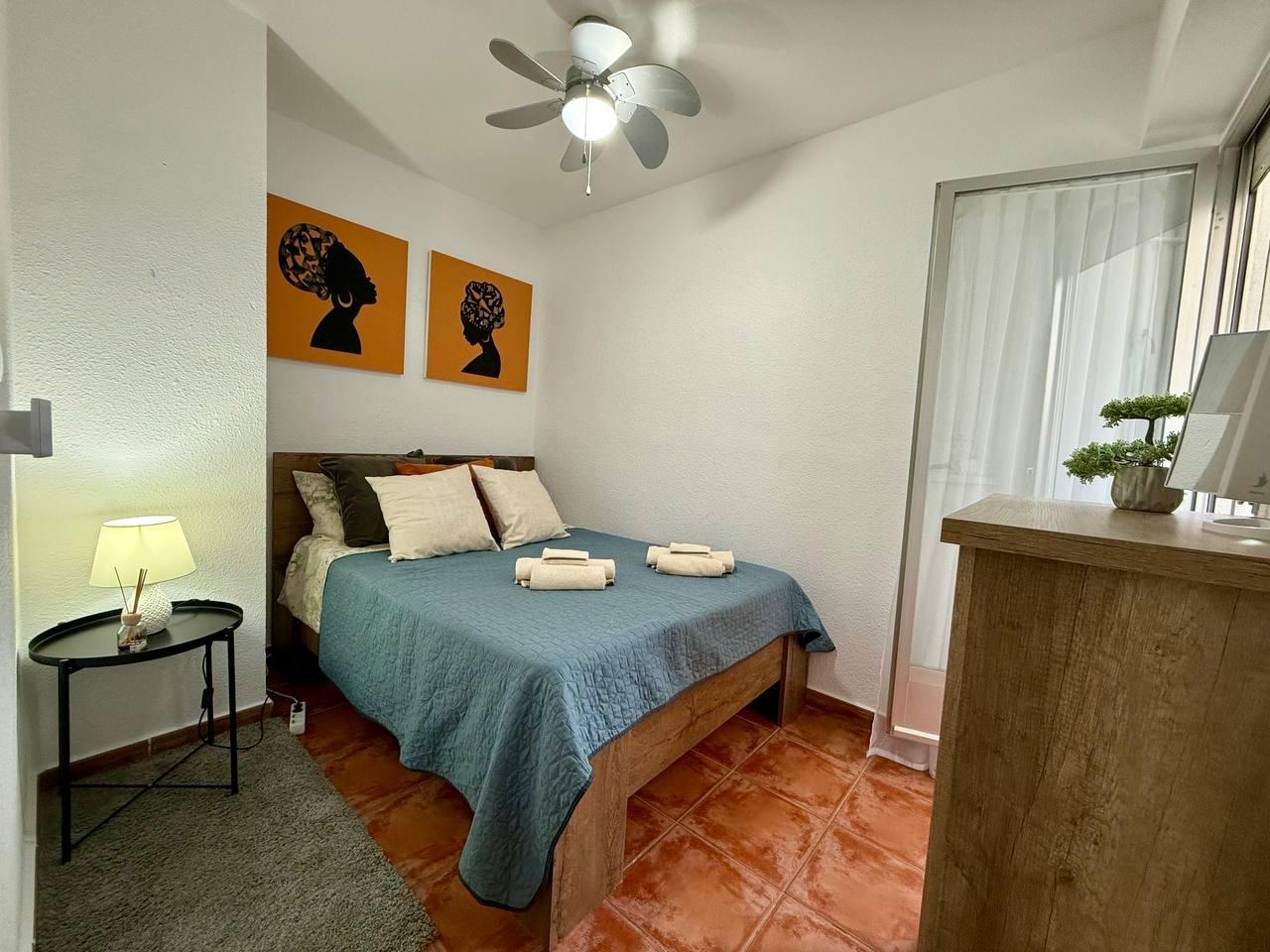 Apartment à Torrevieja, Alicante, Espagne 2 chambres, 89 m2 No. 182804