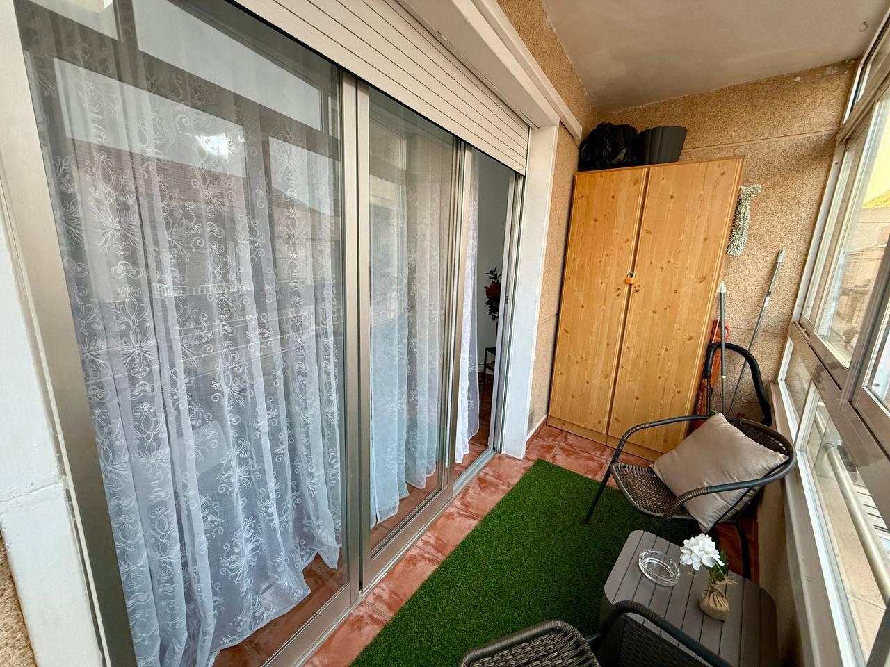 Apartment à Torrevieja, Alicante, Espagne 2 chambres, 89 m2 No. 182804