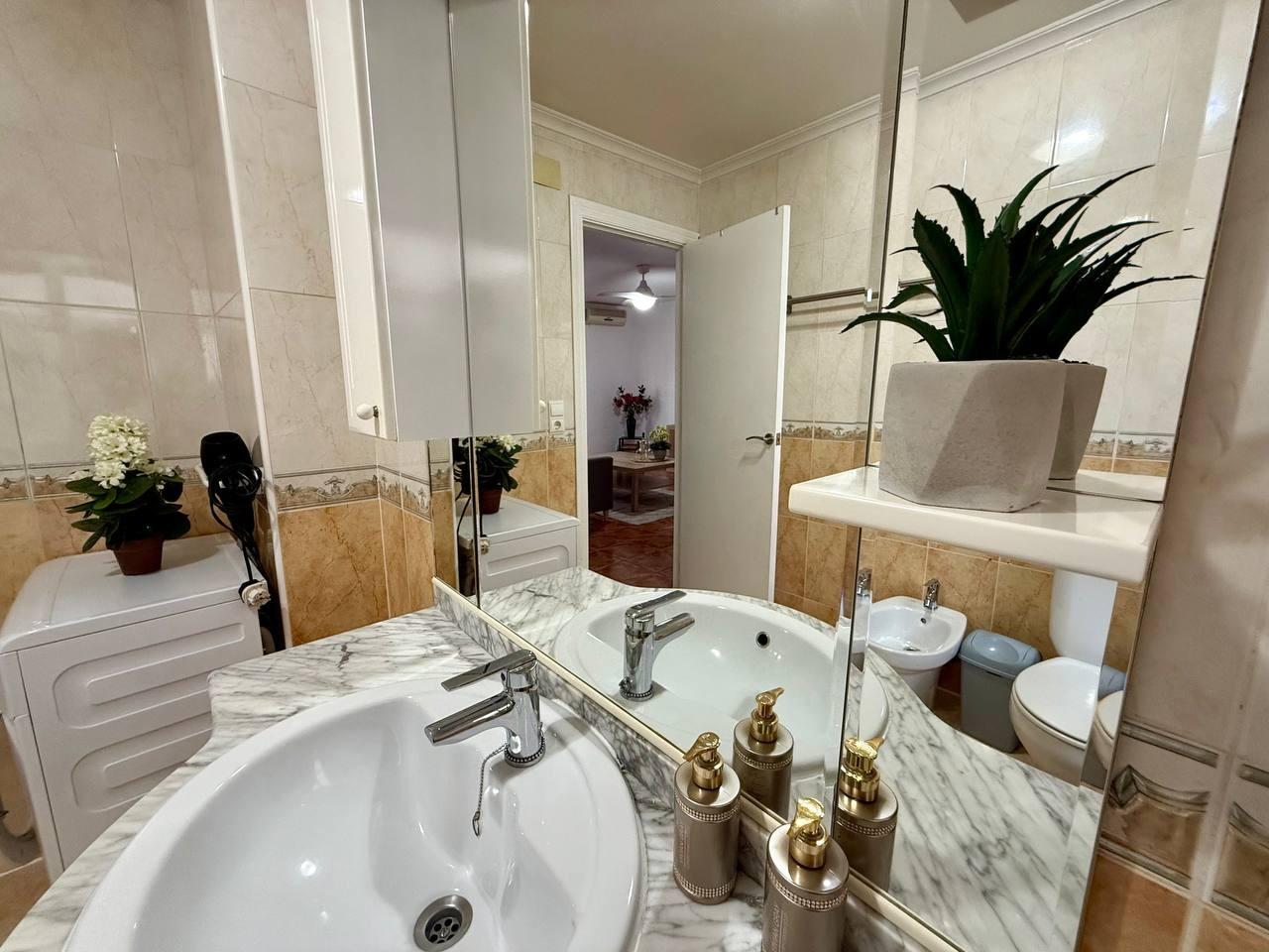 Apartment à Torrevieja, Alicante, Espagne 2 chambres, 89 m2 No. 182804