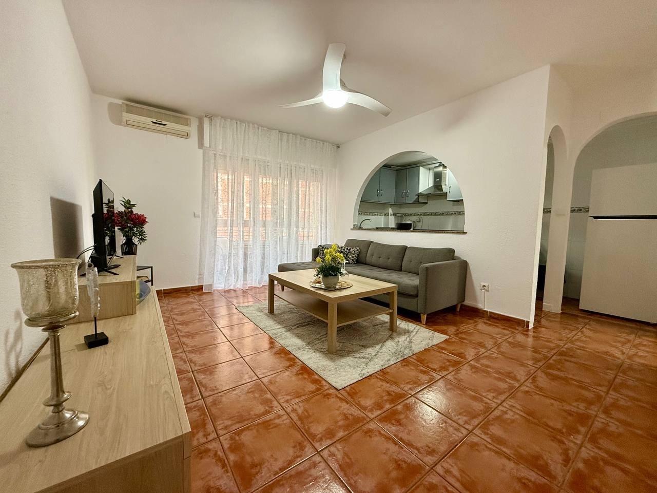Apartment à Torrevieja, Alicante, Espagne 2 chambres, 89 m2 No. 182804