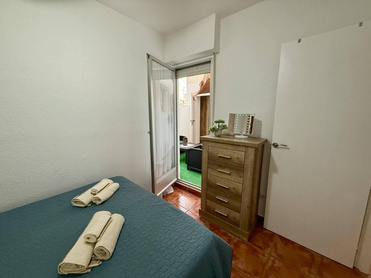 Apartment à Torrevieja, Alicante, Espagne 2 chambres, 89 m2 No. 182804