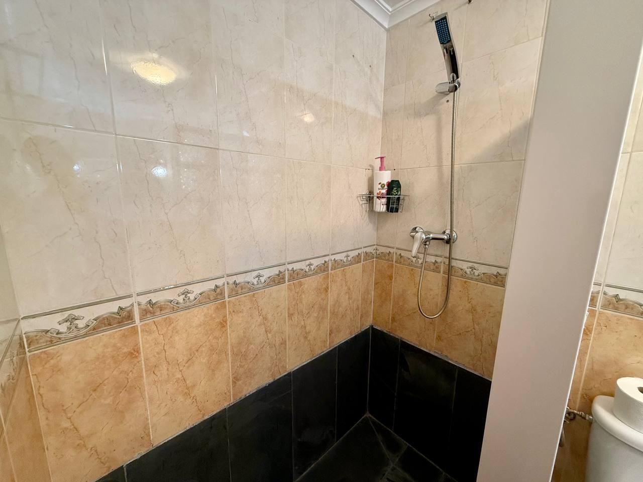 Apartment à Torrevieja, Alicante, Espagne 2 chambres, 89 m2 No. 182804