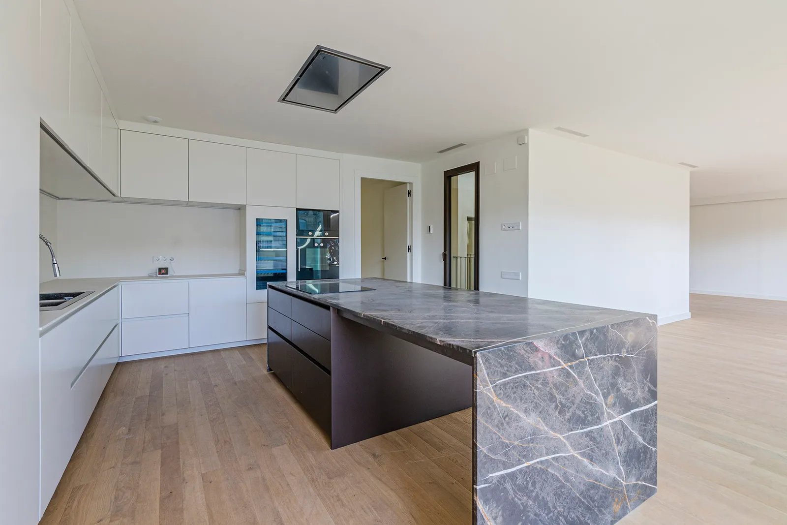 Appartamento a Barcelona, Spagna 5 camere da letto,  N° 141295