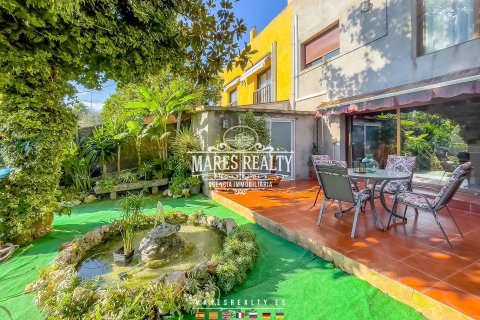 Townhouse in Palafolls, Barcelona, Spain 3 bedrooms, 245 sq.m. No. 113244