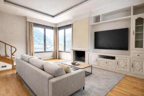 Villa a Principado De Andorra (Ninguna Poblacion Tiene C.P.), Lleida, Spagna 6 camere da letto, 500 mq. N° 156715