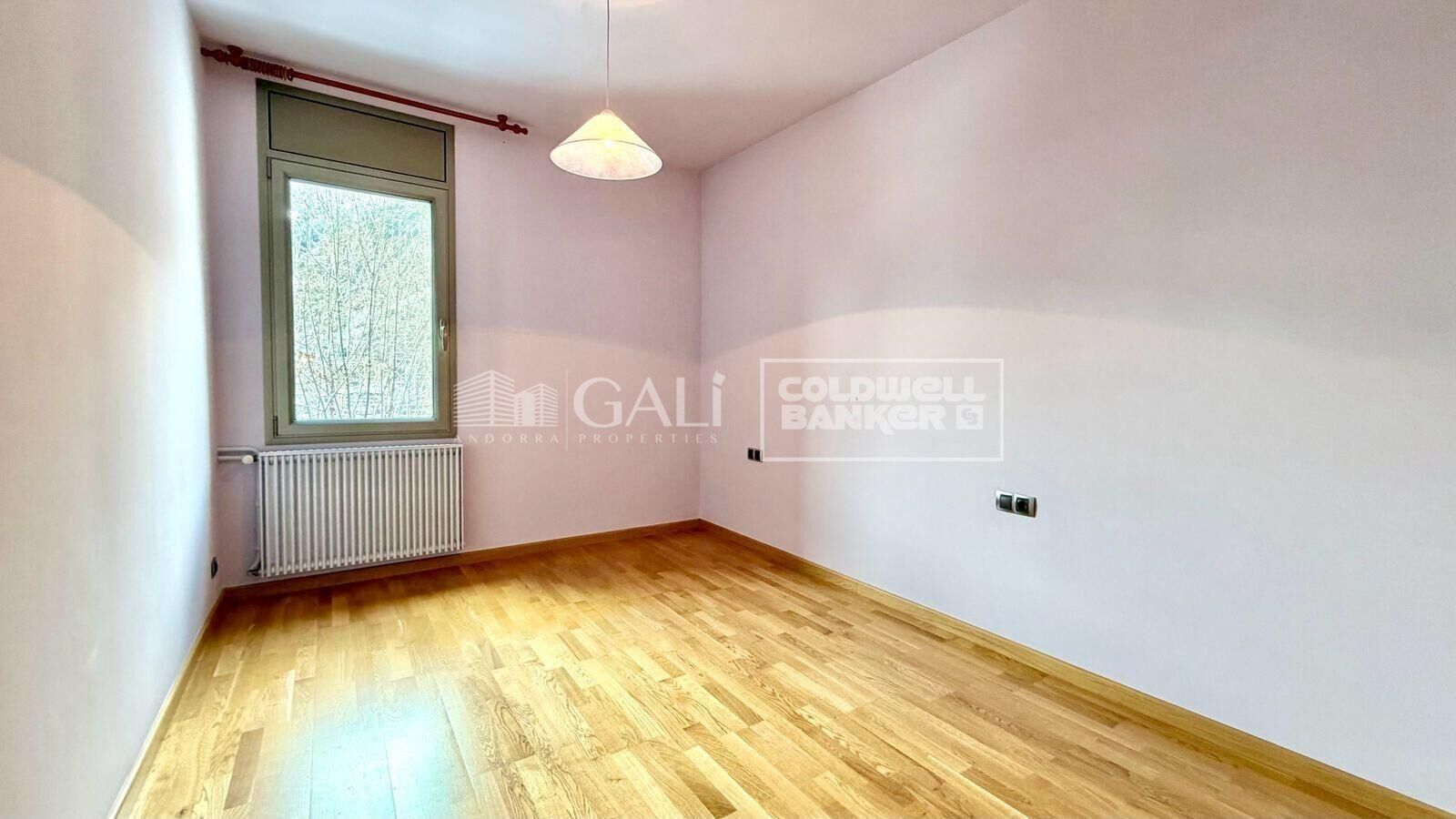 Huvila Principado De Andorra (Ninguna Poblacion Tiene C.P.), Lleida, Espanja 6 makuuhuonetta, 500 m2 No. 156715