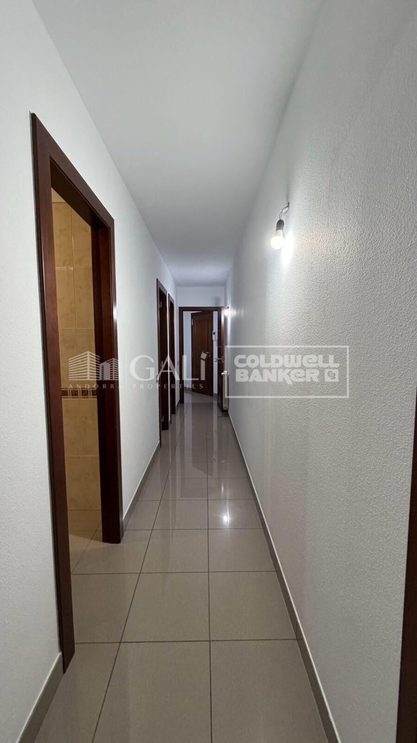 Apartment in Principado De Andorra (Ninguna Poblacion Tiene C.P.), Lleida, Spain 3 bedrooms, 99 sq.m. No. 156710