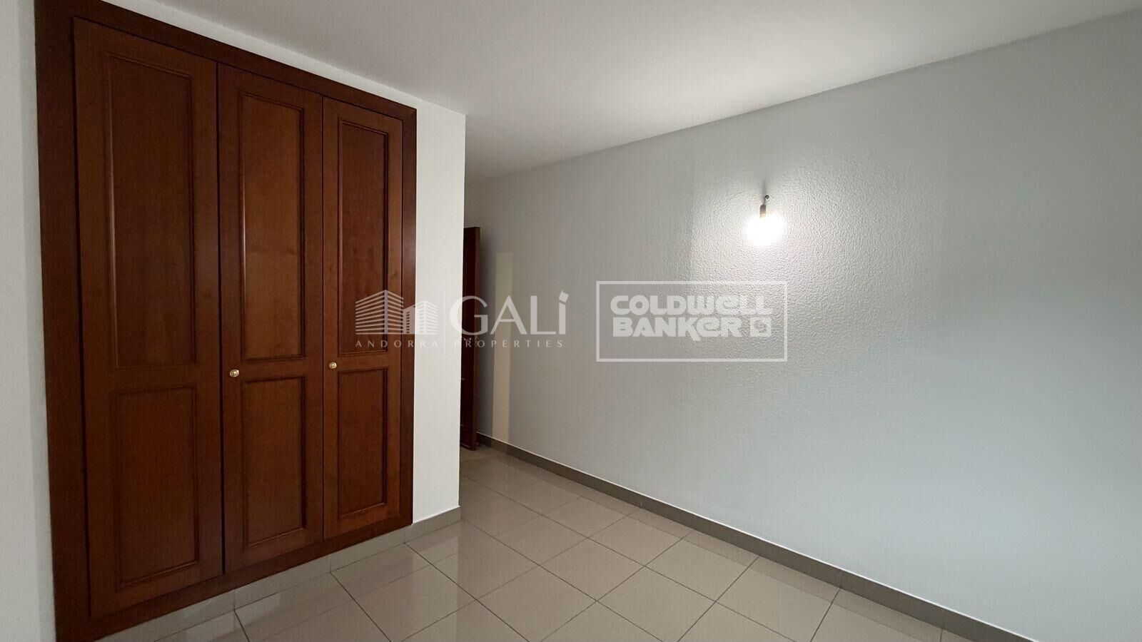 Apartment in Principado De Andorra (Ninguna Poblacion Tiene C.P.), Lleida, Spain 3 bedrooms, 99 sq.m. No. 156710