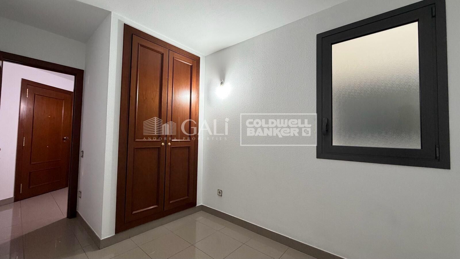 Apartment in Principado De Andorra (Ninguna Poblacion Tiene C.P.), Lleida, Spain 3 bedrooms, 99 sq.m. No. 156710