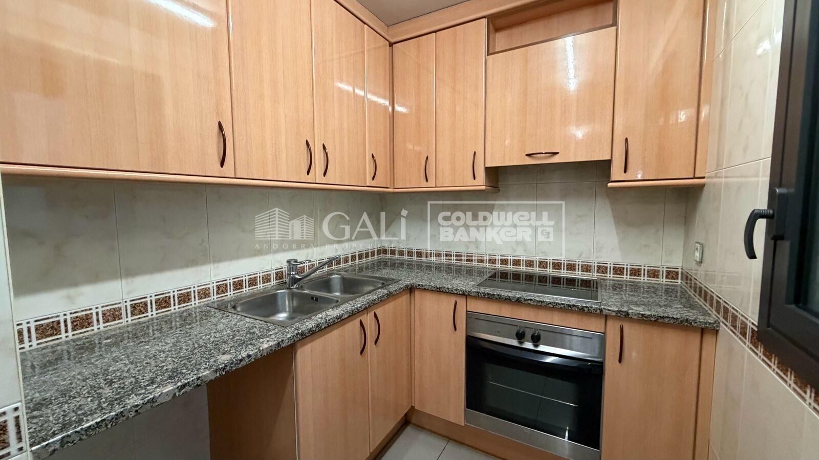 Apartment in Principado De Andorra (Ninguna Poblacion Tiene C.P.), Lleida, Spain 3 bedrooms, 99 sq.m. No. 156710