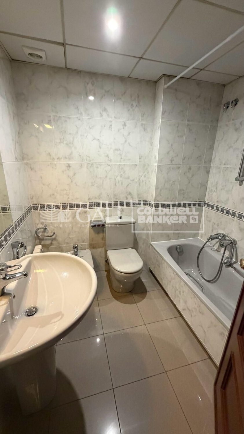 Apartment in Principado De Andorra (Ninguna Poblacion Tiene C.P.), Lleida, Spain 3 bedrooms, 99 sq.m. No. 156710