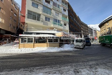 Commercial property in Principado De Andorra (Ninguna Poblacion Tiene C.P.), Lleida, Spain 452 sq.m. No. 156712