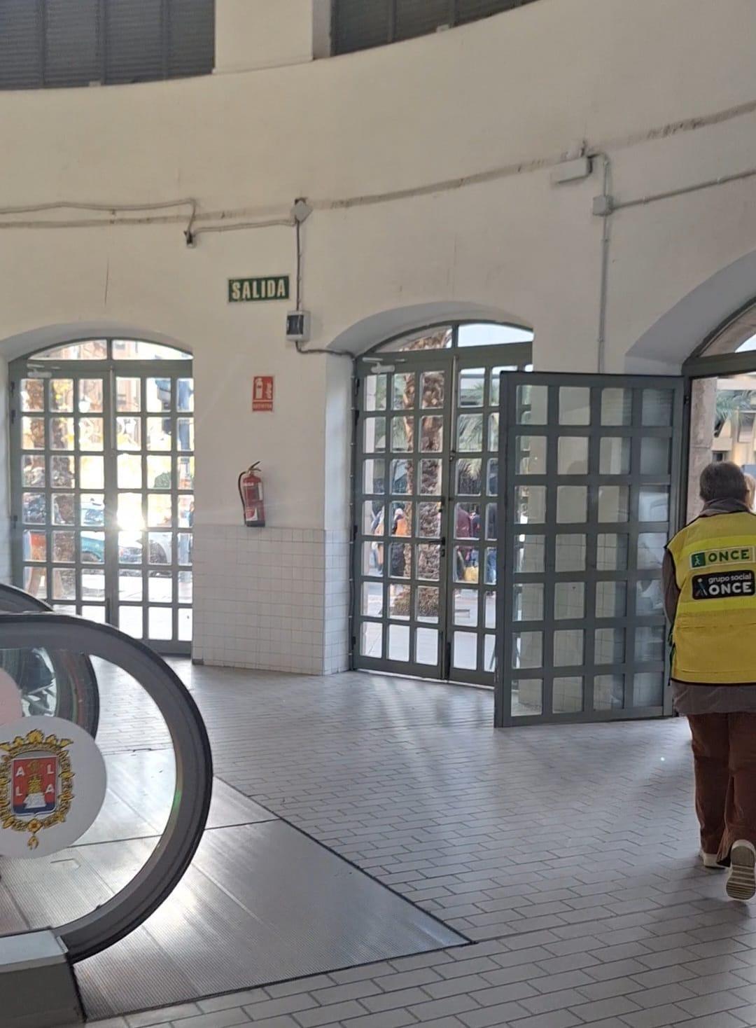 Liikekiinteistö Alicante, Espanja 19 m2 No. 182922
