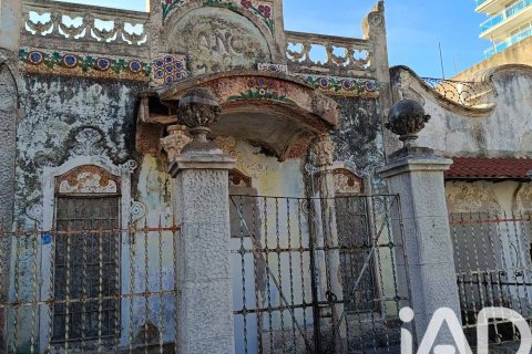 Villetta a schiera a El Vendrell, Tarragona, Spagna 4 camere da letto, 248 mq. N° 172903
