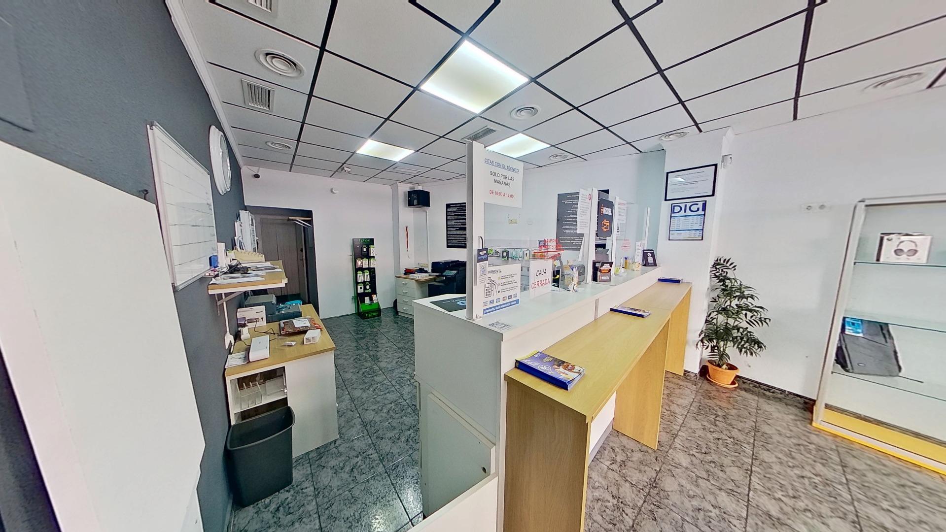 Office in Torrevieja, Alicante, Spain 3 bedrooms, 110 sq.m. No. 168874