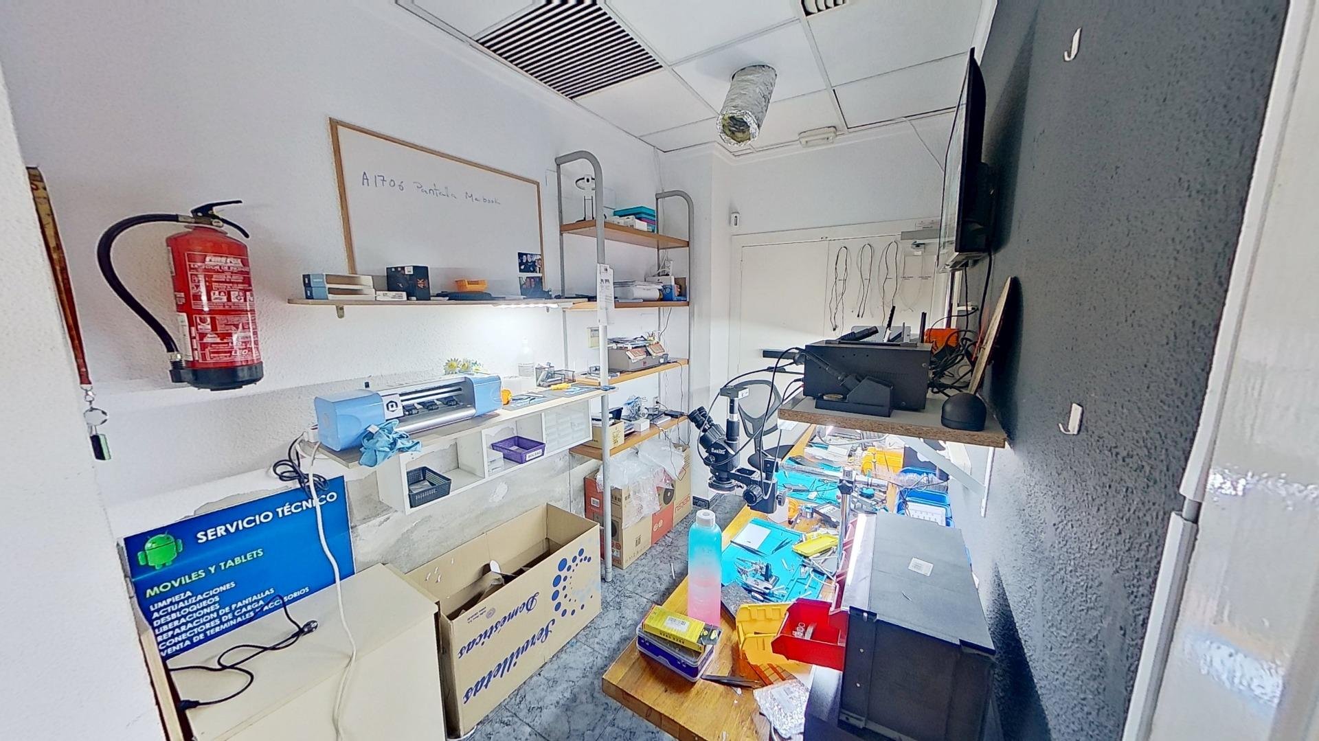 Office in Torrevieja, Alicante, Spain 3 bedrooms, 110 sq.m. No. 168874