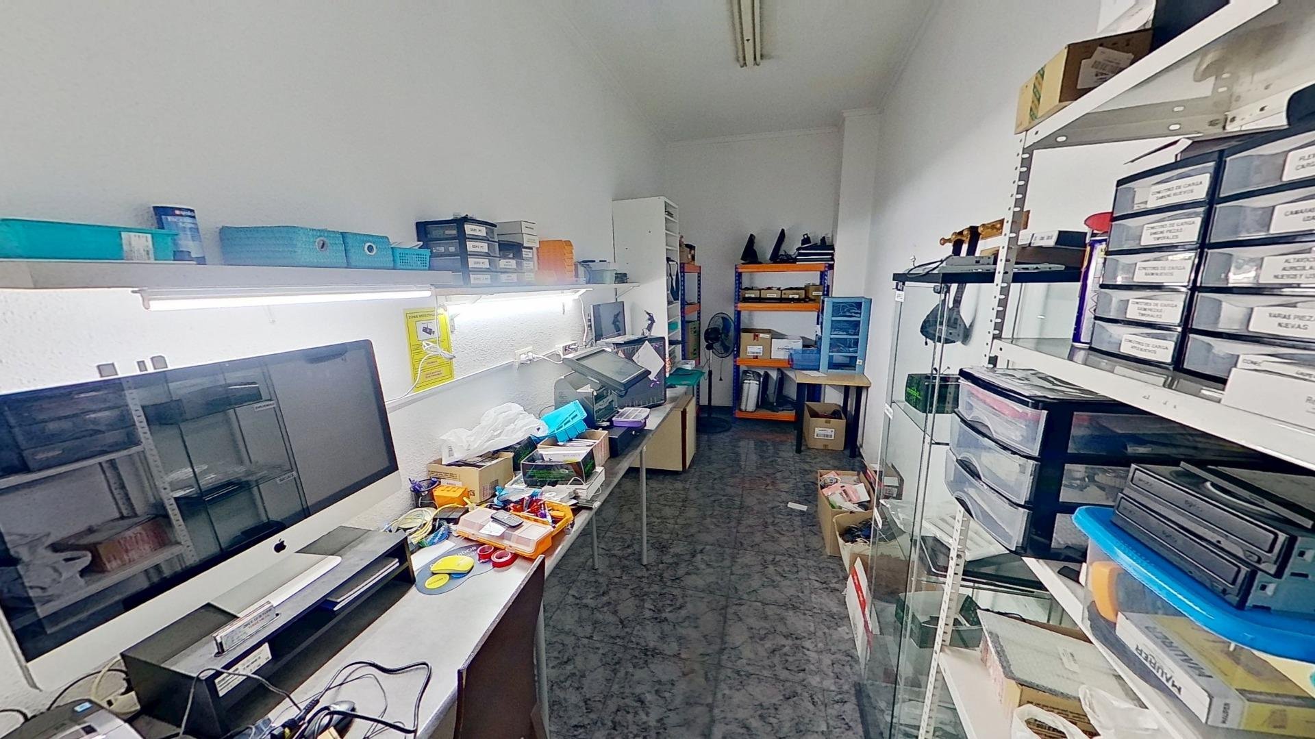Office in Torrevieja, Alicante, Spain 3 bedrooms, 110 sq.m. No. 168874