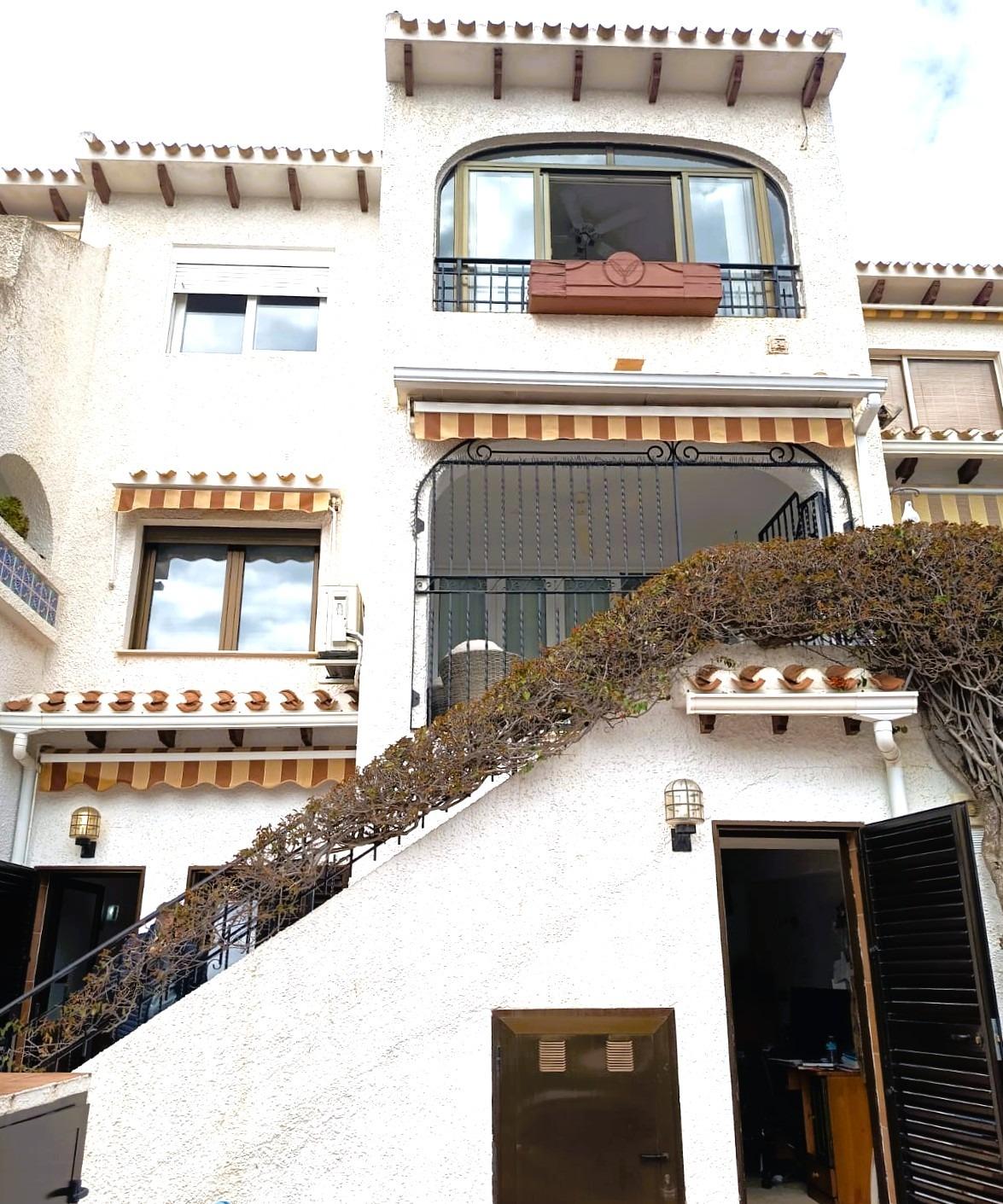 Duplex in Cabo Roig, Alicante, Spain 4 bedrooms, 100 sq.m. No. 168872