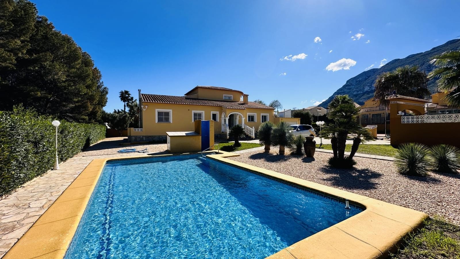 Huvila Denia, Alicante, Espanja 4 makuuhuonetta, 284 m2 No. 195919