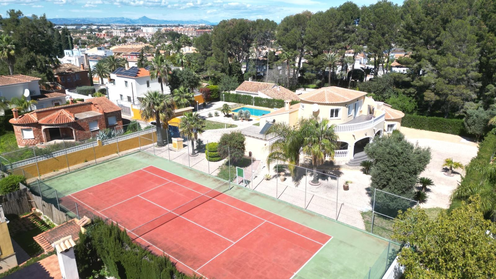 Huvila Denia, Alicante, Espanja 4 makuuhuonetta, 284 m2 No. 195919