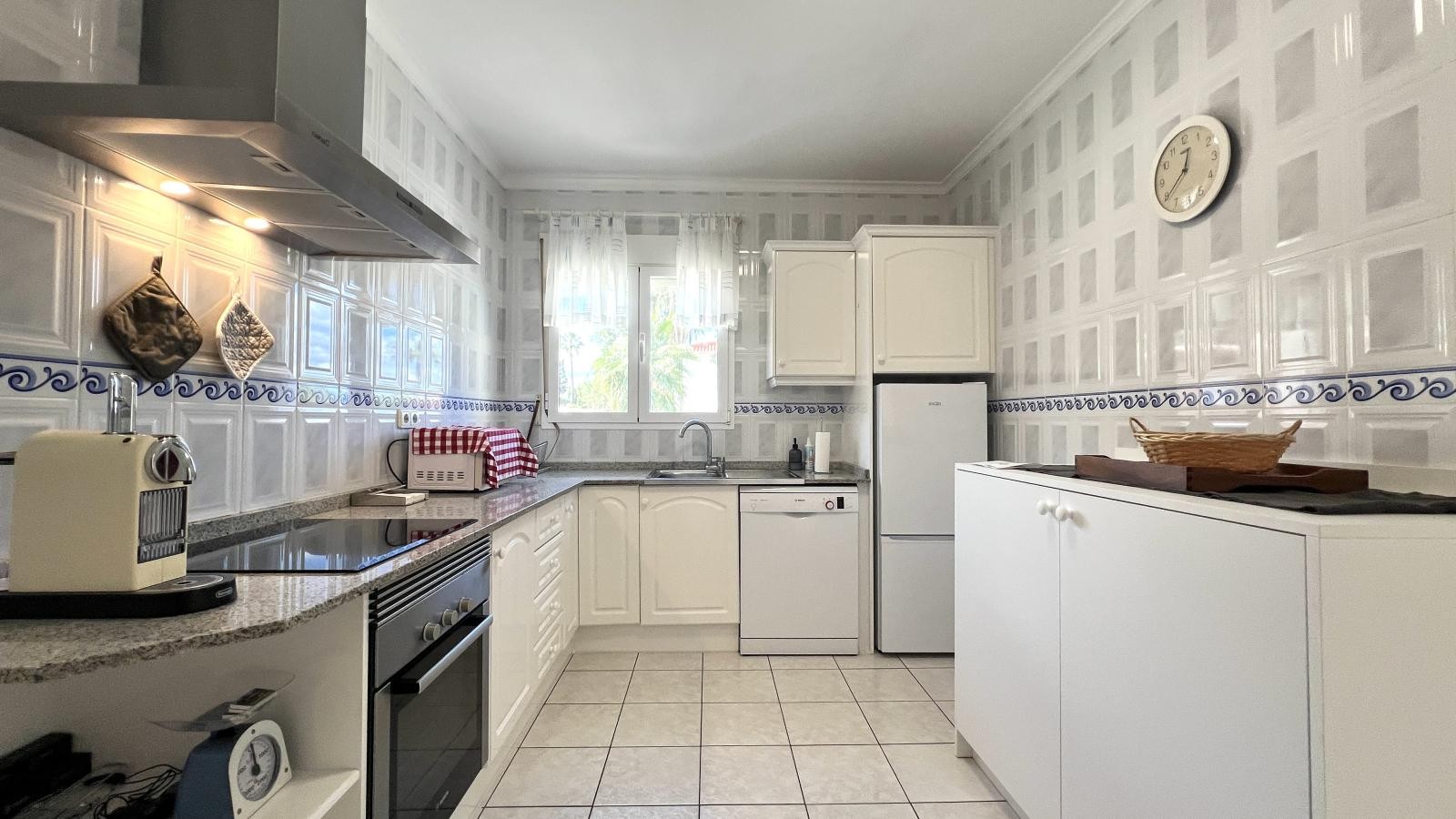 Huvila Denia, Alicante, Espanja 4 makuuhuonetta, 284 m2 No. 195919