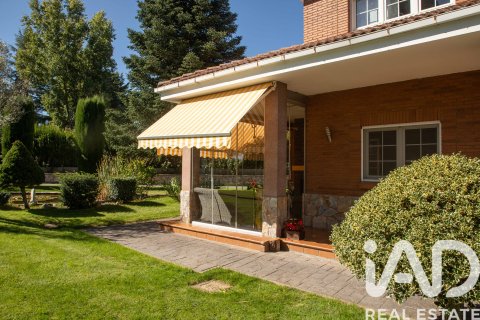 House à San Andres del Rabanedo, Leon, Espagne 5 chambres, 481 m2 No. 152879