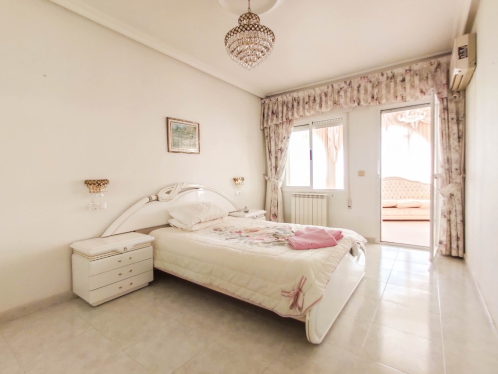 Villa in Ciudad Quesada, Alicante, Spanien 5 Schlafzimmer,  Nr. 144753