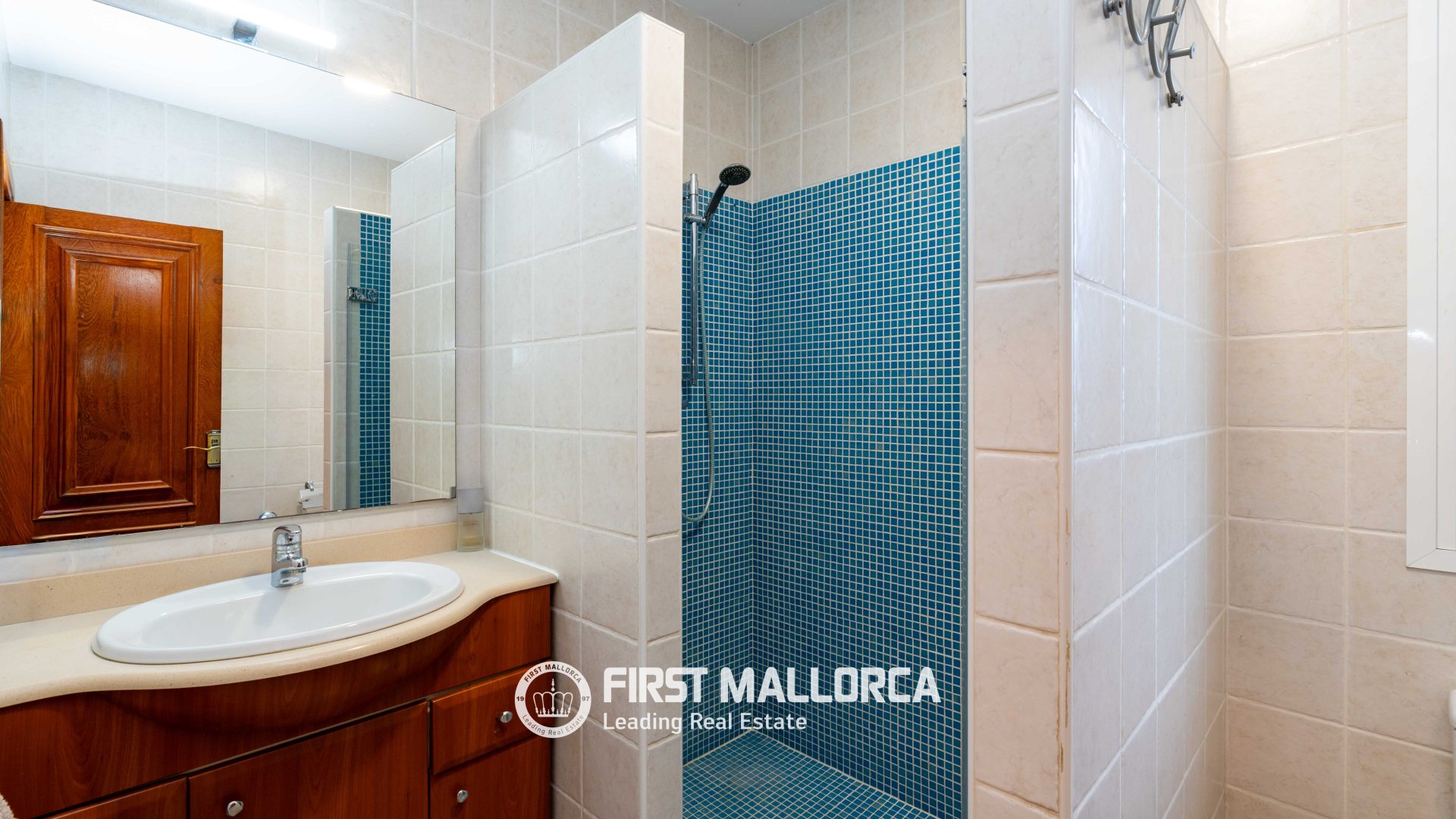 Villa a Santa Ponsa, Mallorca, Spagna 6 camere da letto, 375 mq. N° 181295