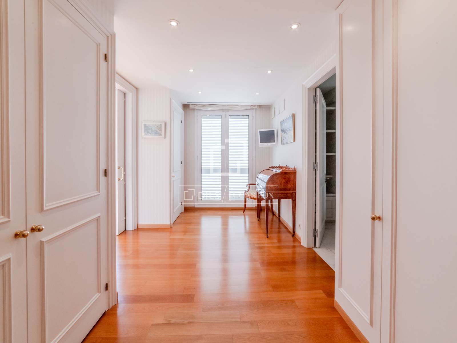 Villa a Sitges, Barcelona, Spagna 5 camere da letto, 910 mq. N° 150487