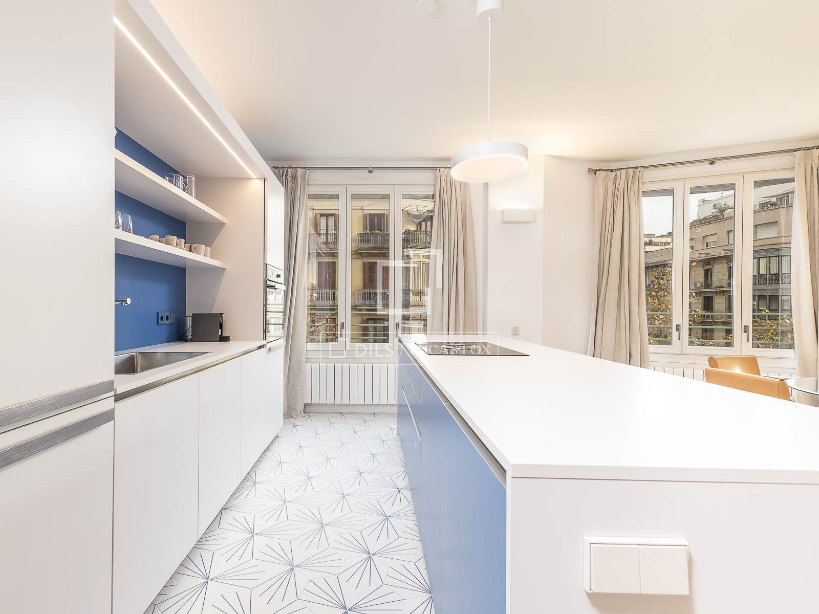 Wohnung in Barcelona, Spanien 2 Schlafzimmer, 146 m2 Nr. 150484