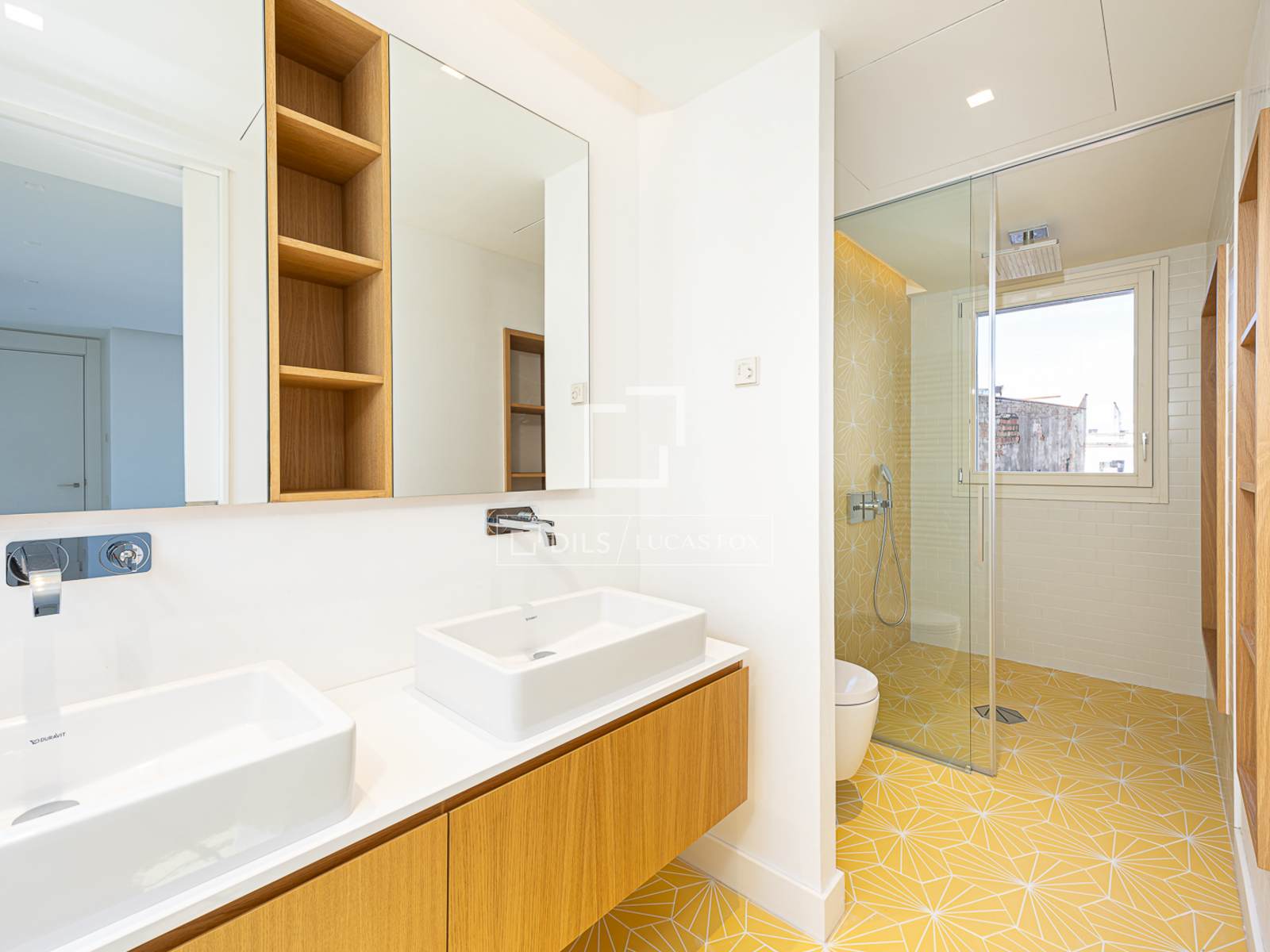 Dzīvoklis Barcelona, Spānijā 3 istabas, 174 m2 Nr. 150486
