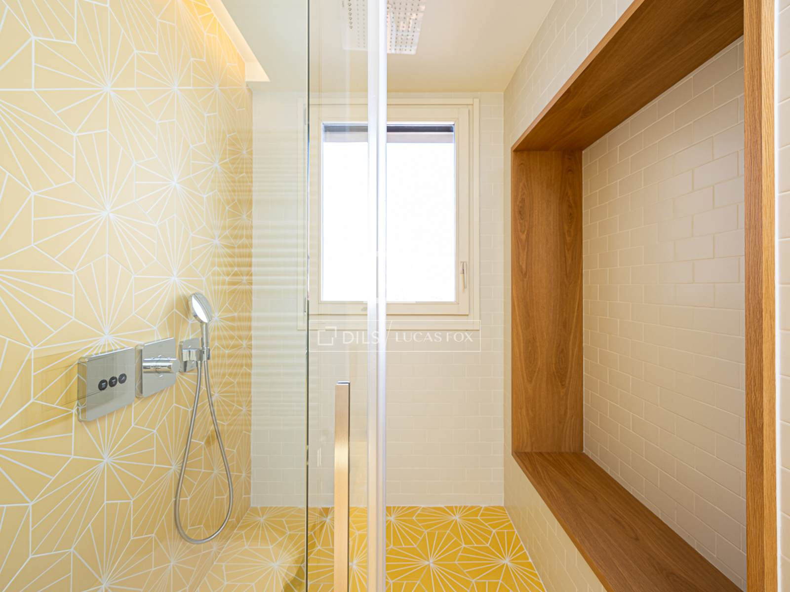 Dzīvoklis Barcelona, Spānijā 3 istabas, 174 m2 Nr. 150486