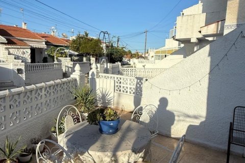 Bungalow in Torrevieja, Alicante, Spain 2 bedrooms, 80 sq.m. No. 184328