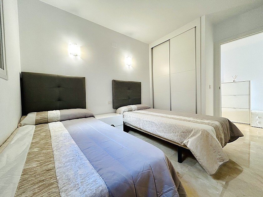 Apartamento en Punta Prima, Alicante, España 3 dormitorios, 94 m2 No. 111282