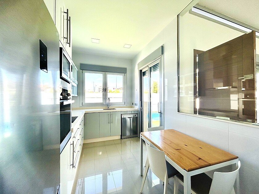 Villa Mil Palmeras, Alicante, Spānijā 3 istabas, 132 m2 Nr. 111284