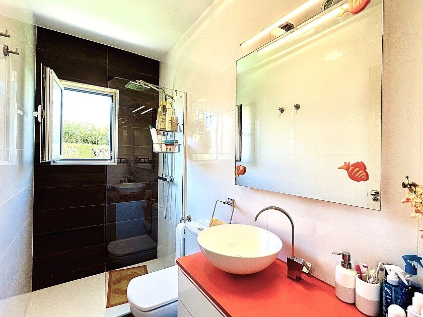 Villa in Cabo Roig, Alicante, Spain 3 bedrooms, 120 sq.m. No. 111286