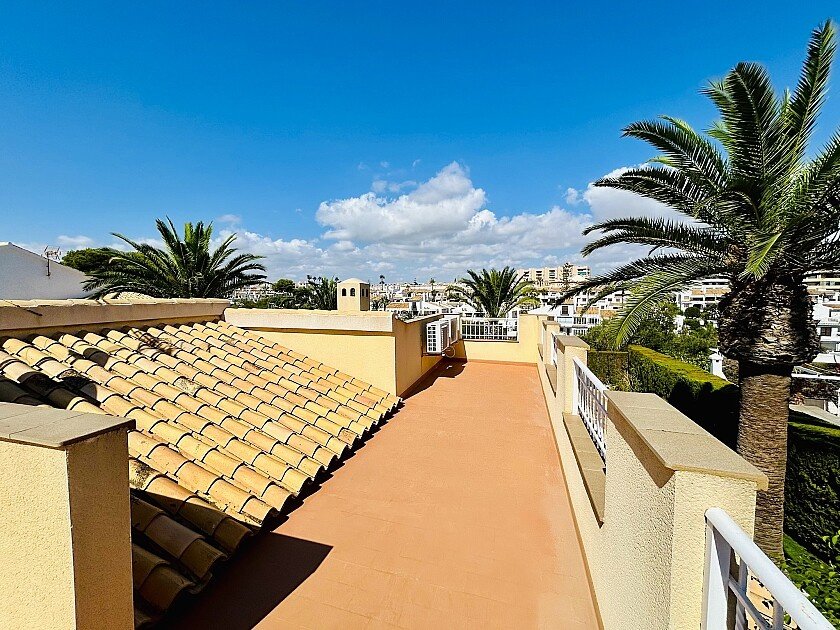 Villa in Cabo Roig, Alicante, Spain 3 bedrooms, 120 sq.m. No. 111286