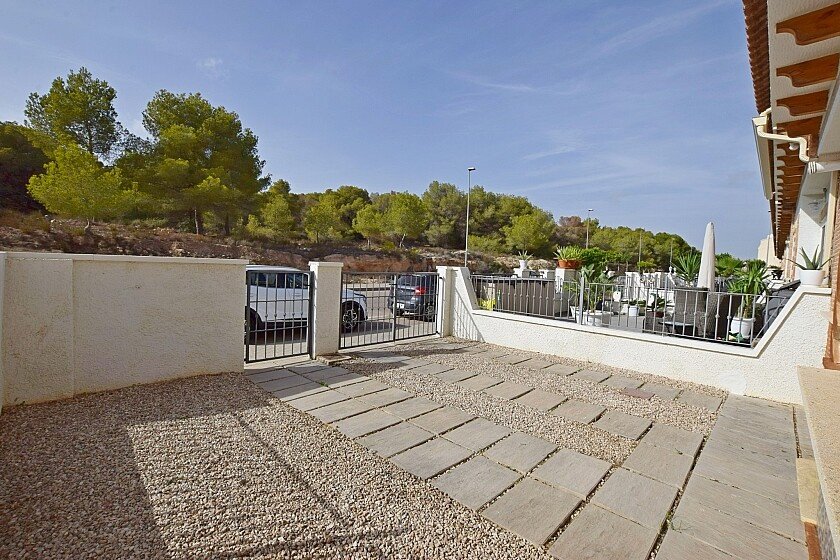 Kaupunkipientalo San Miguel de Salinas, Alicante, Espanja 3 makuuhuonetta, 102 m2 No. 111281