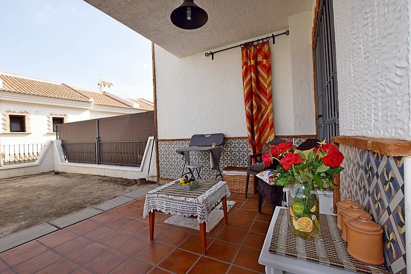 Kaupunkipientalo San Miguel de Salinas, Alicante, Espanja 3 makuuhuonetta, 102 m2 No. 111281