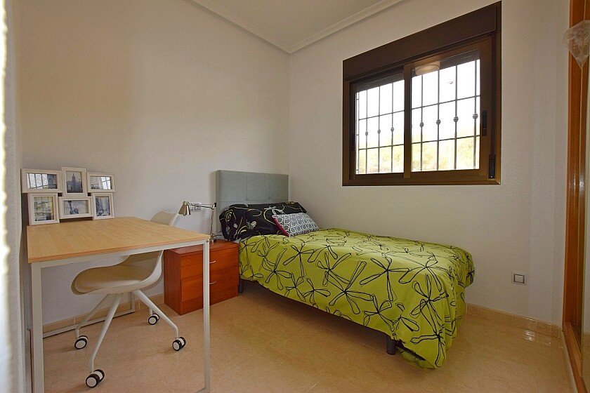 Kaupunkipientalo San Miguel de Salinas, Alicante, Espanja 3 makuuhuonetta, 102 m2 No. 111281