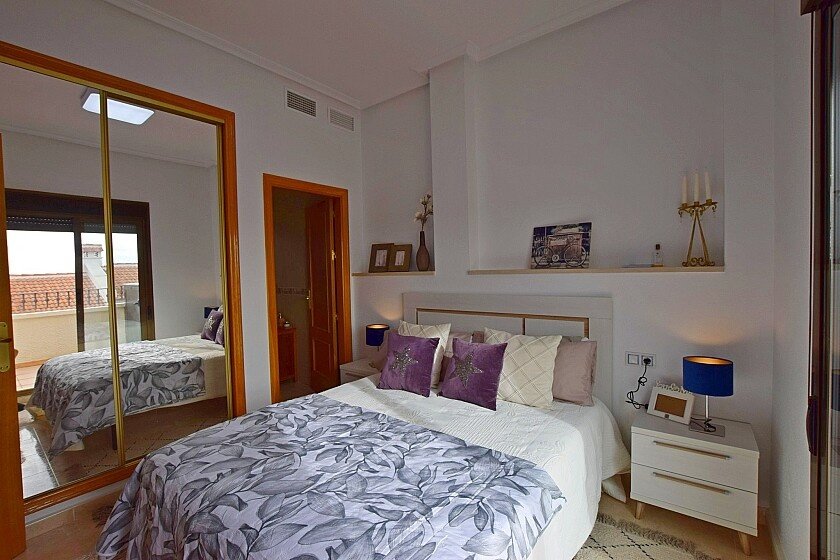 Kaupunkipientalo San Miguel de Salinas, Alicante, Espanja 3 makuuhuonetta, 102 m2 No. 111281