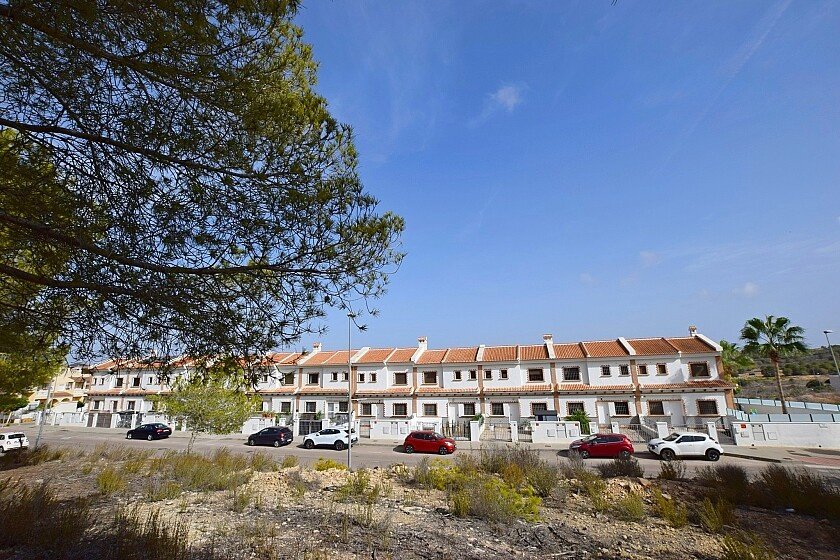 Kaupunkipientalo San Miguel de Salinas, Alicante, Espanja 3 makuuhuonetta, 102 m2 No. 111281