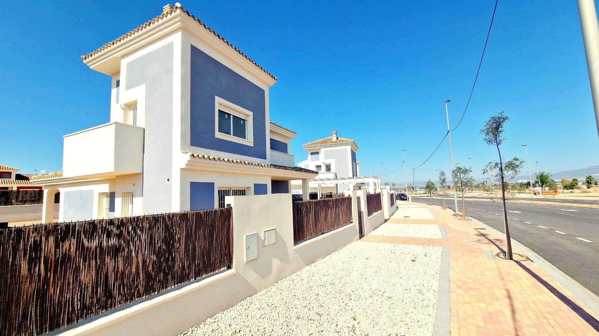 Villa i Lorca, Murcia, Spanien 3 sovrum, 141 kvm. Nr. 141933