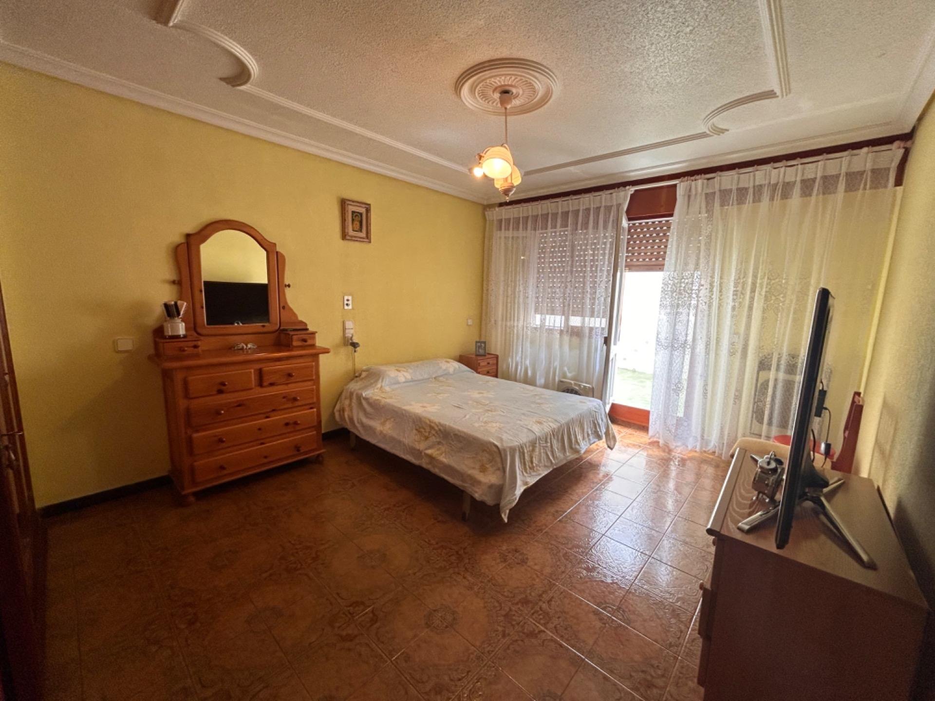 House in Guardamar del Segura, Alicante, Spanien 5 Schlafzimmer, 340 m2 Nr. 78940
