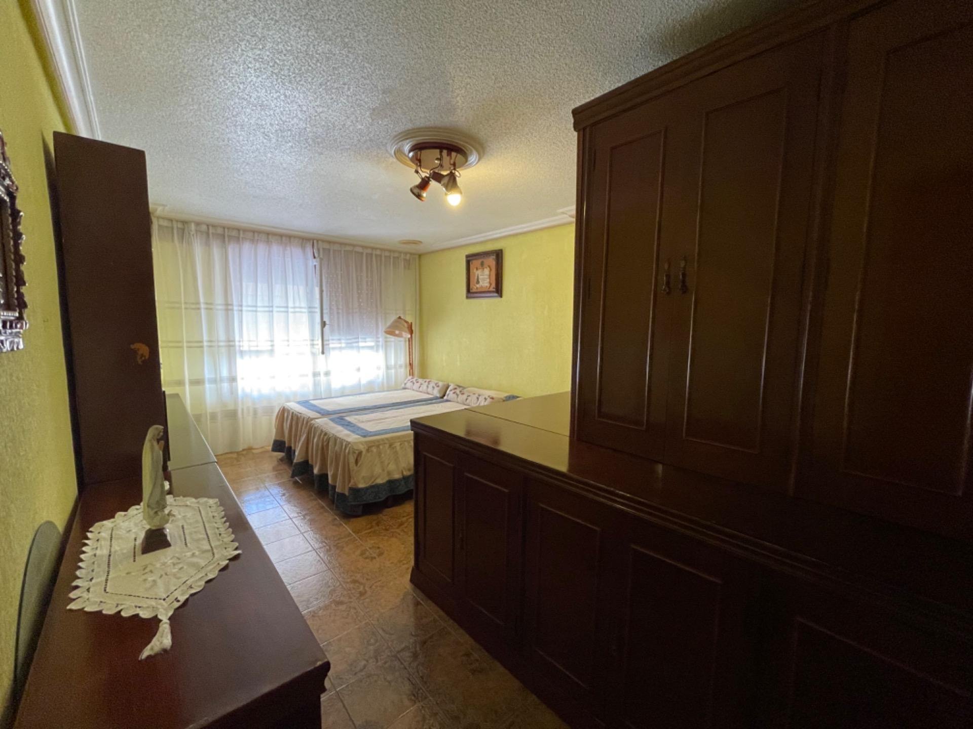 House in Guardamar del Segura, Alicante, Spanien 5 Schlafzimmer, 340 m2 Nr. 78940