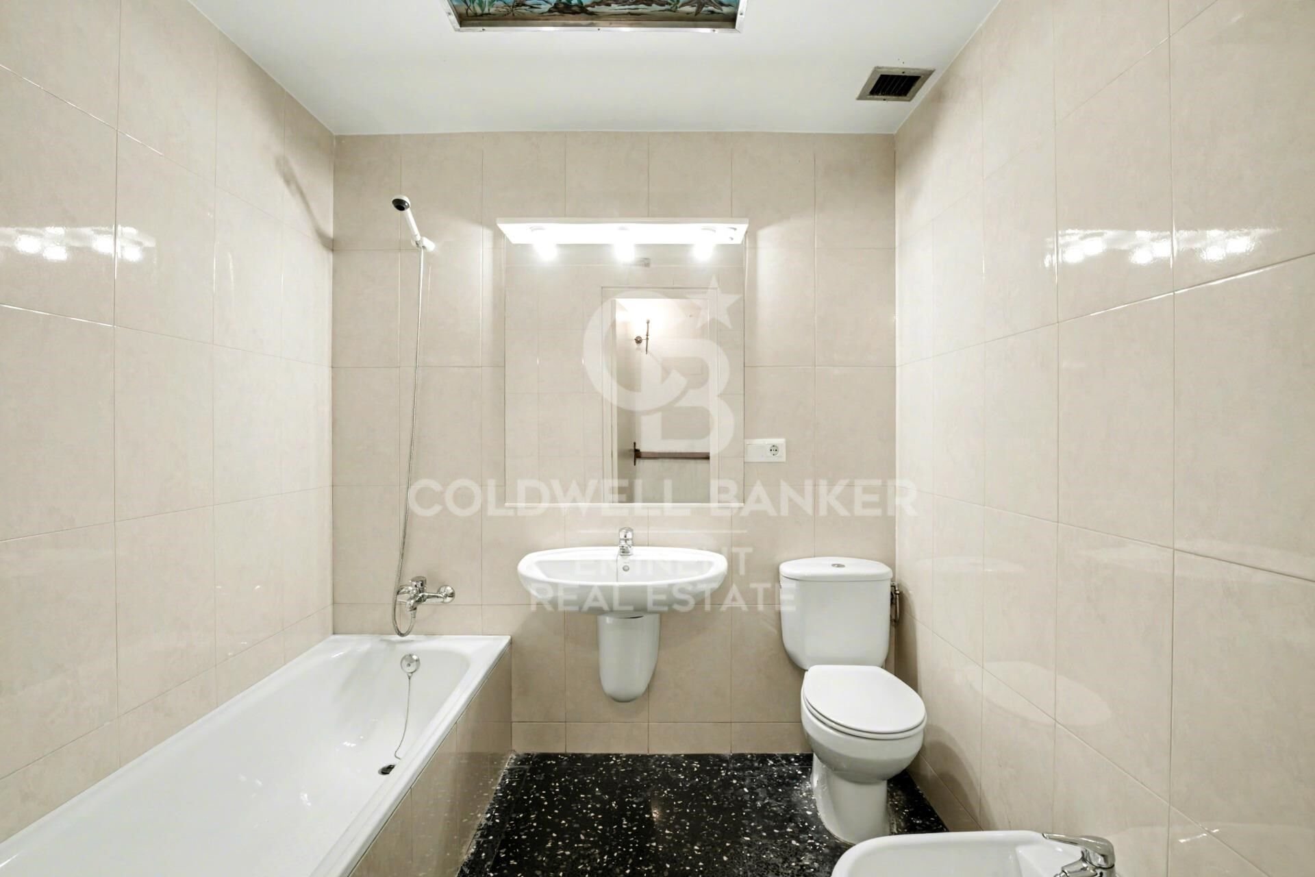 Wohnung in Barcelona, Spanien 5 Schlafzimmer, 195 m2 Nr. 178826